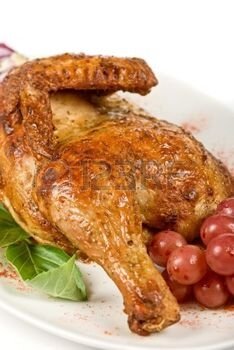 Poulet fermier complet coupé en deux