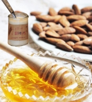 Le petit pot de saveur miel amande