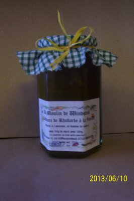 Confiture de rhubarbe à la vanille