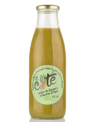 Soupe bio de légumes et son brin de
