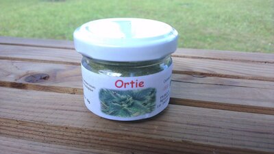Ortie en poudre