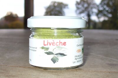 Livêche en paillette