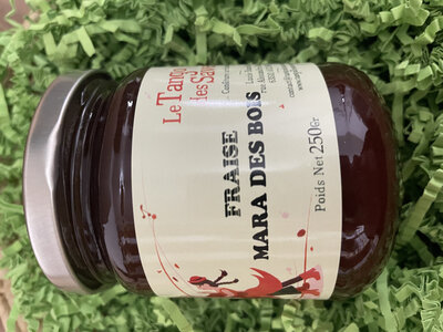 Confiture fraise et maras des bois