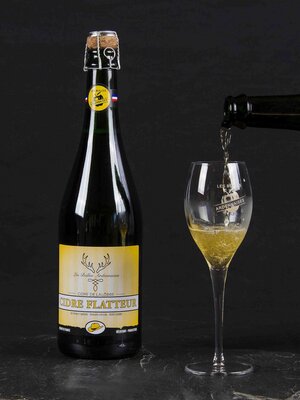 Cidre le flatteur