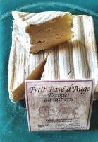 --- frais : petit pavé d'auge lait cru