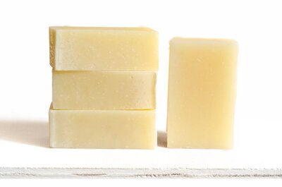 #1 Savon Olive