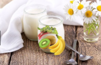 Chèvre-yaourt rhubarbe banane kiwi