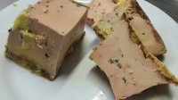 Foie gras entier de canard mi cuit au pain d' epices