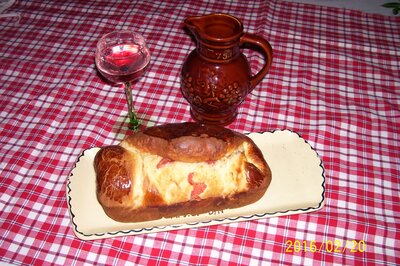 Brioche-apéro à la crème et aux lardons