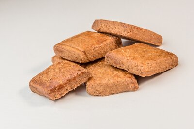 Schwowe bredele 'sablés à la cannelle' [ bio et sans gluten ]