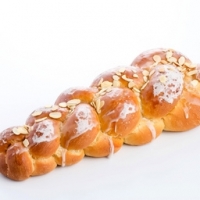 Brioche tressée amandes sucre