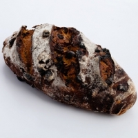 Pain complet aux fruits