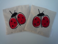 Lot 2 bouillottes sèche  bio 10cm/10cm ' coccinelle rouge '