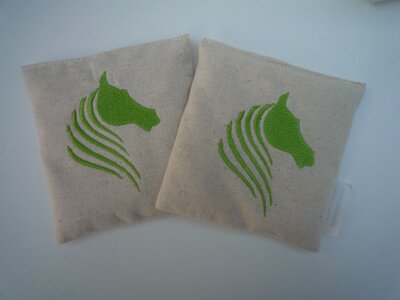 Lot 2 bouillottes sèche  bio 10cm/10cm ' cheval vert '