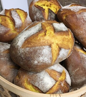 Pain au curcuma