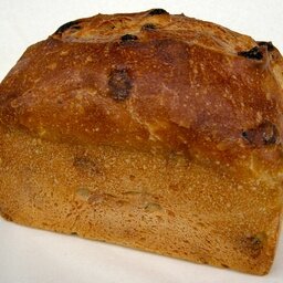 Pain de mie bio aux raisins