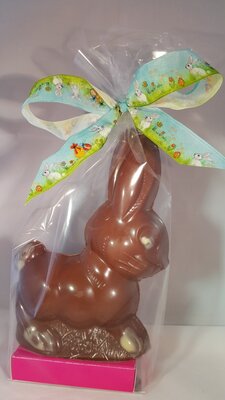 ! paques !  grd lapin lait bio garni