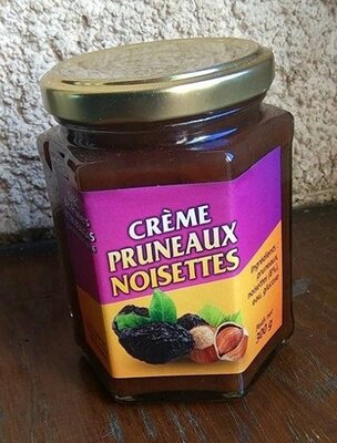 Crème de pruneaux-noisettes