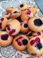 Mini financiers aux fruits rouges