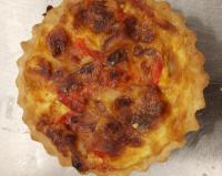 Quiches emmental, merguez, poivrons,
