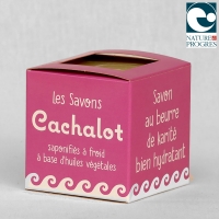 Savon au beurre de karité, bien hydratant, cube 6 cm - emballé