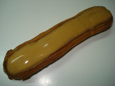 Eclair café