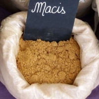 Macis moulu