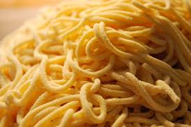 Spaghettis - pâtes fraiches aux oeufs