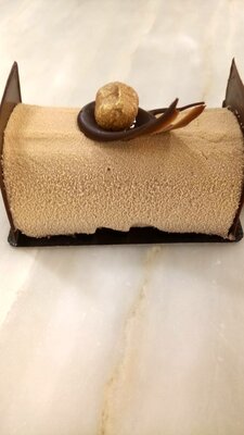 Bûche 'ecureuil' 6 personnes