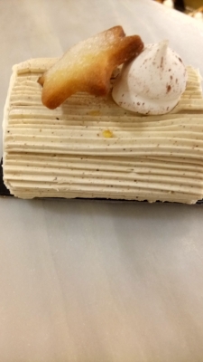 Bûche traditionnelle crème au beurre praliné 10 personnes