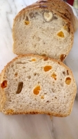Pain abricots et noisettes