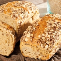 Pain pur petit épeautre aux graines dorées bio