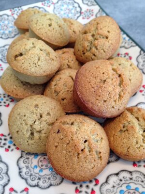 Mini financiers à la pistache