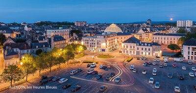 Carte postale alençon, place maréchal foch