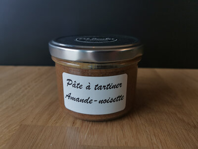 Pâte à tartiner amande-noisette