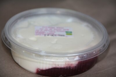 Fromage blanc onctueux cassis
