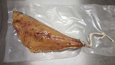 Daurade royale fumee aux baies roses