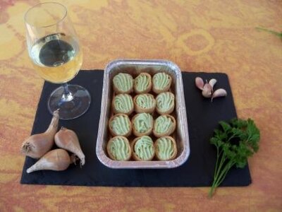 Escargots présentés en  fromentines à la bourguignonne - sachet de 2 dz