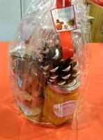 Panier garni(pain d'épices à l'orange ,confiture de noël,bredele)