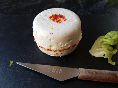 Chèvre fermier frais  piment d'espe