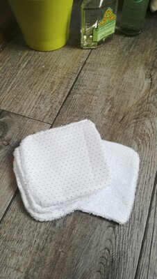 4 lingettes lavables 'blanches à mini pois'