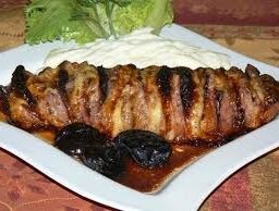 Rôti de porc aux pruneaux