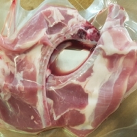 Côtes 1ères et 2ndes d'agneau de lait