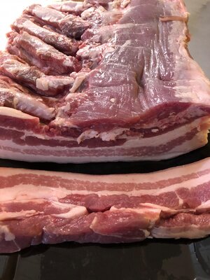 Poitrine fraiche en tranches 800g (environ 8)