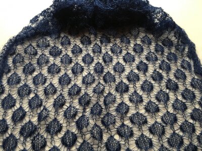 Foulard dentelle nocturne