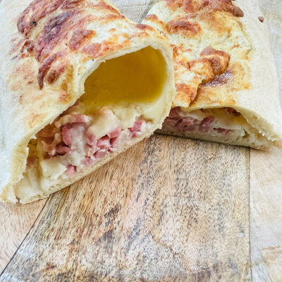 Pain fourré : lardons, mozza (sous vide)