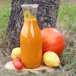 Soupe de potimarron aux coings. bocal consigné