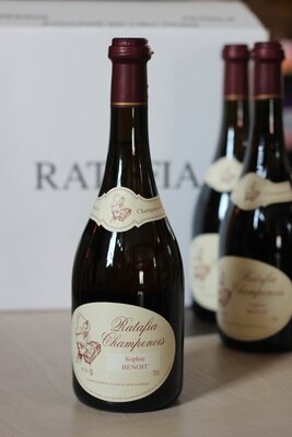 Ratafia de champagne
