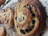 V- pain aux raisins feuilleté