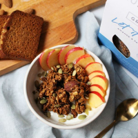 Granola amandes et épices de pains d'épices